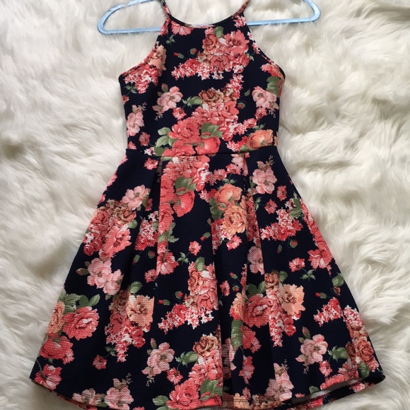 Haute Monde Dresses & Skirts - Floral dress